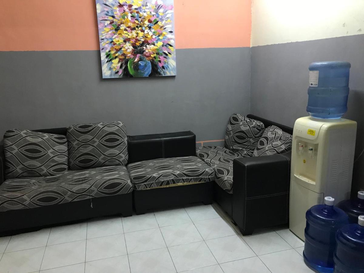 Yb House Hotel Куантан Екстериор снимка