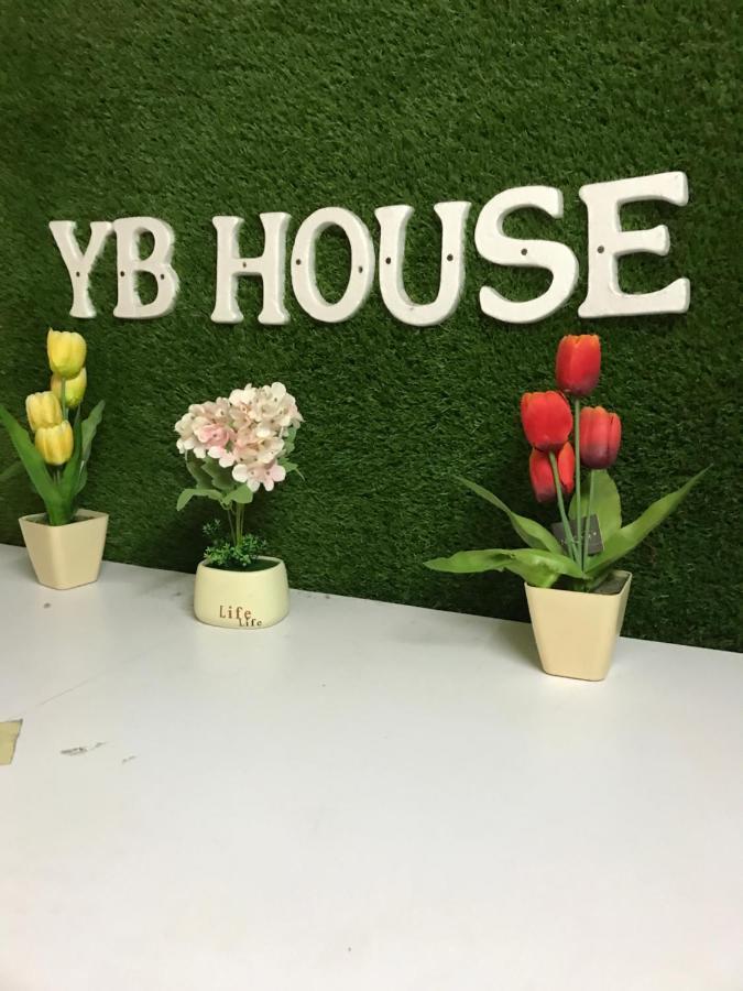 Yb House Hotel Куантан Екстериор снимка